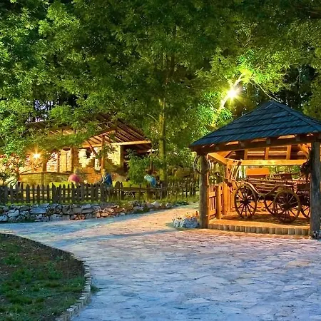 Gospodarstwo agroturystyczne Farm Cardaklije *